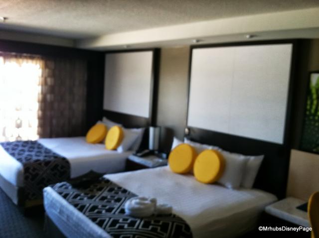 Tower Room 4432 - Beds