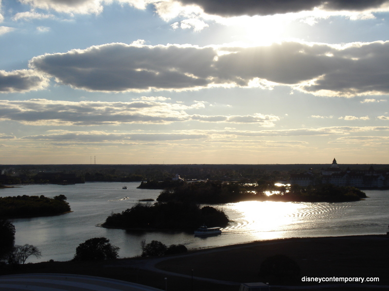 Seven Seas Lagoon/MK View