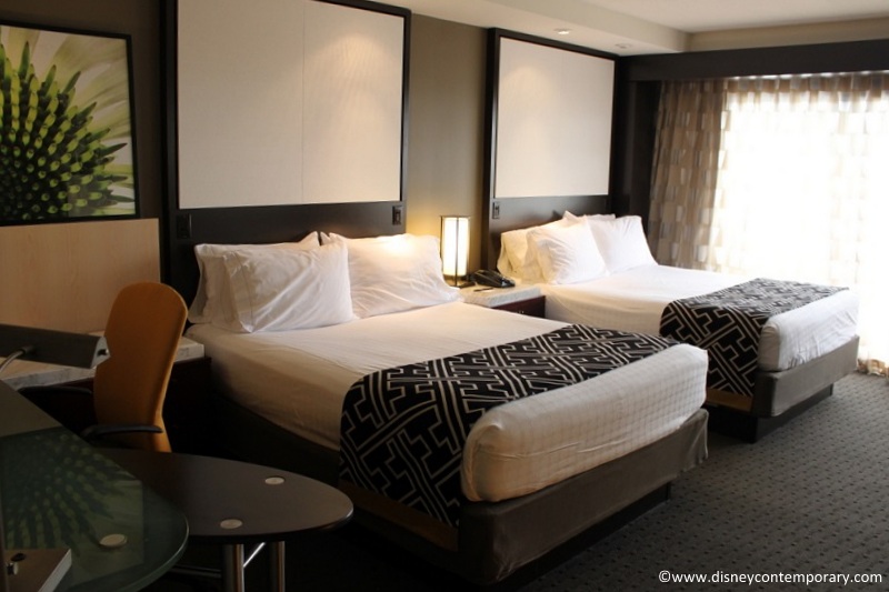 Contemporary Tower Room 4428